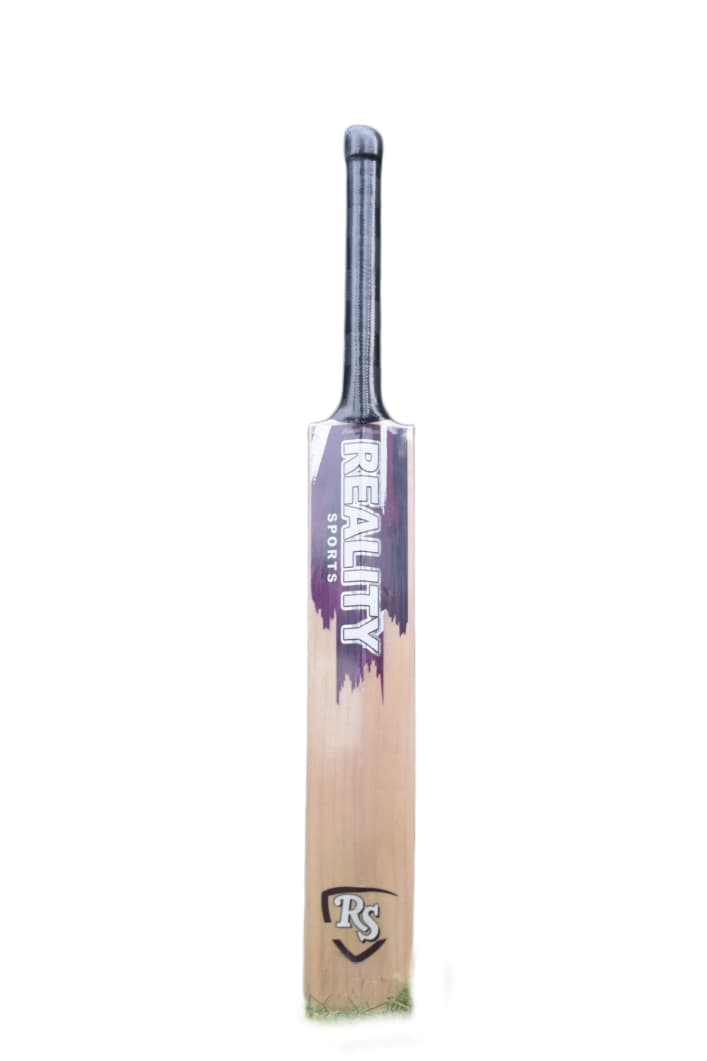 Limited Edition Season Cricket Bat – Professional Grade Willow with Singapore Cork Handle