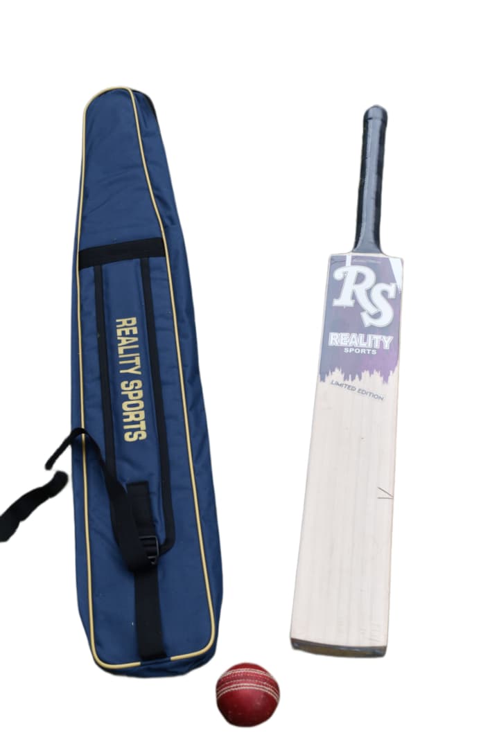Limited Edition Season Cricket Bat – Professional Grade Willow with Singapore Cork Handle - Image 3